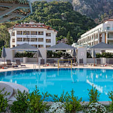 Faros Premium Beach Hotel +16